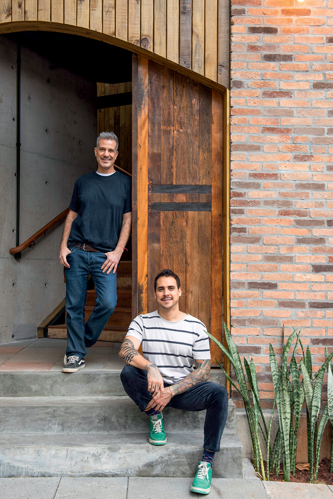 Ivo Abrahao e Thiago Medeiros_Casa Tavares_Foto Salvador Cordaro.JPG Ivo Abrahao e Thiago Medeiros_Casa Tavares_Foto Salvador Cordaro.JPG