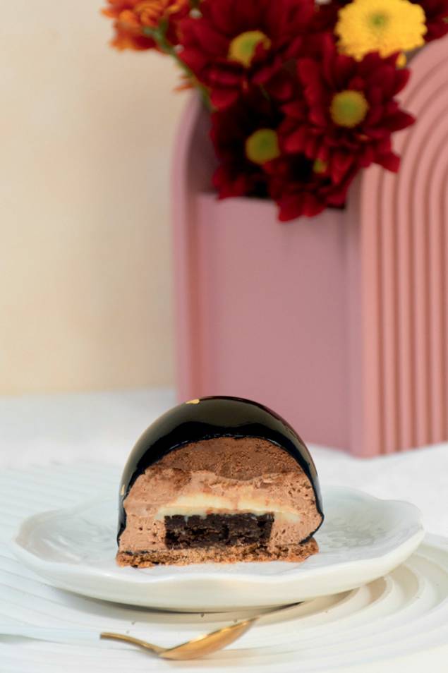 Entremet de chocolate: uma das sugestões do cardápio Entremet de chocolate: uma das sugestões do cardápio
