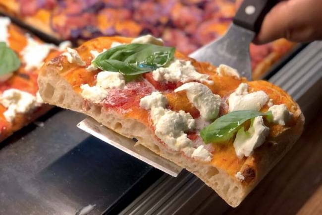 Sócio da padaria Fabrique abre ponto de pizza romana