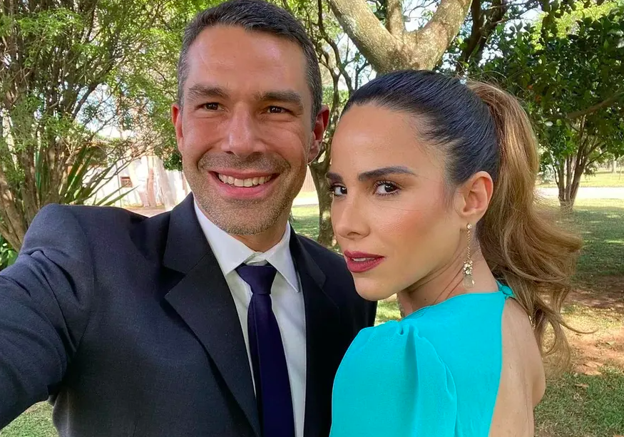 Álbum de casamento de Wanessa Camargo e Marcus Buaiz é encontrado no lixo