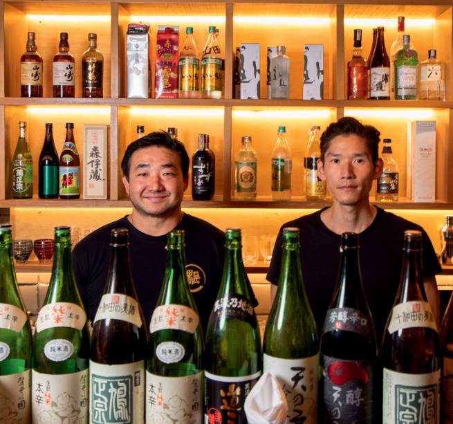 Fernando Kuroda e Fábio Moon: parceria no bar meio japonês, meio coreano