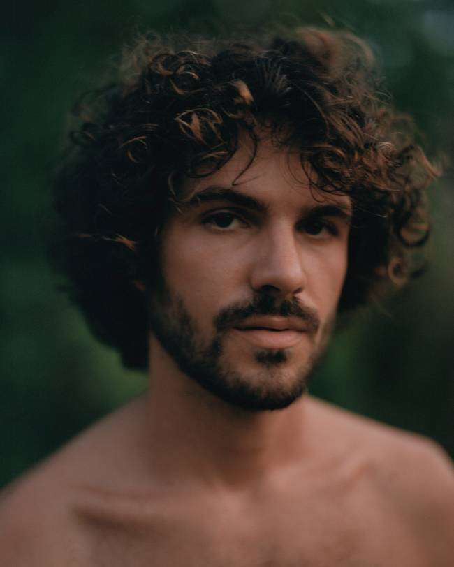 Multi-instrumentista francês FKJ faz seu primeiro show no Brasil