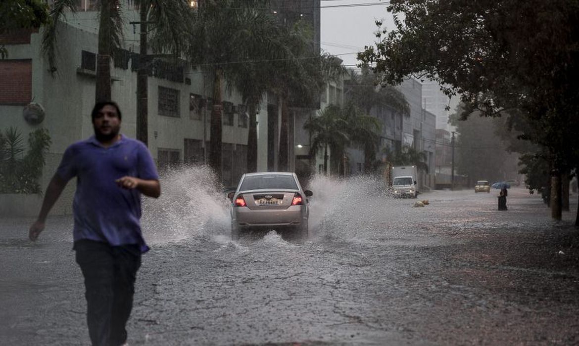 Chuvas em São Paulo causaram apagão