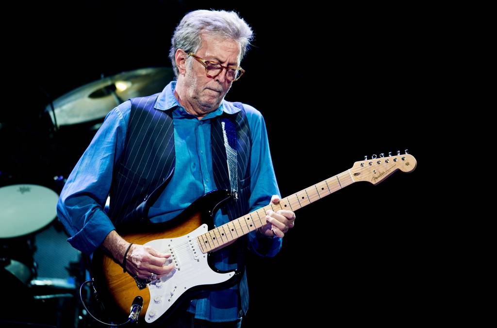 Eric Clapton Guitarrista tocando o instrumento