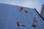 Companhia de balé se apresenta a 60 metros de altura na Paulista