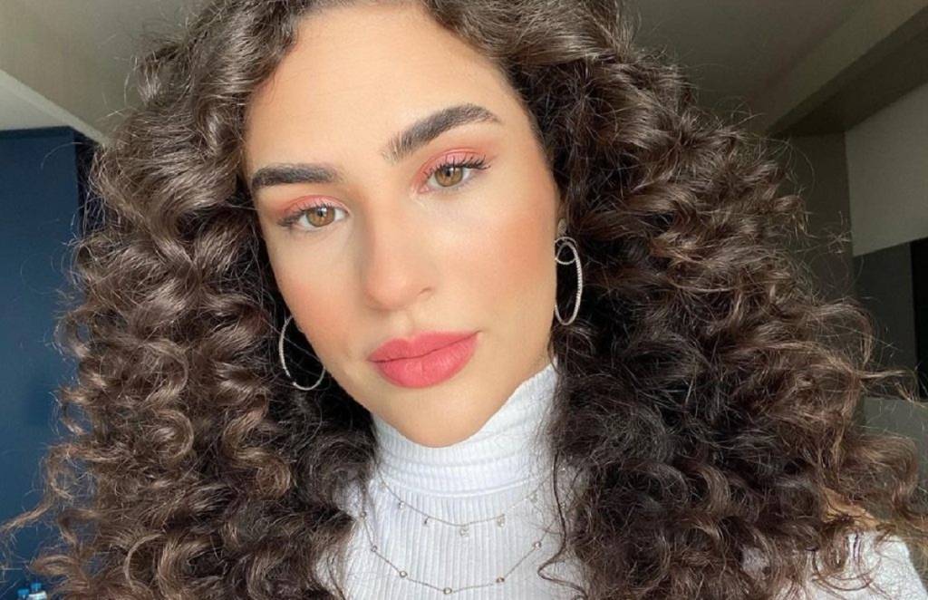 Lívian Aragão responde críticas de seguidores após vídeo repercutir