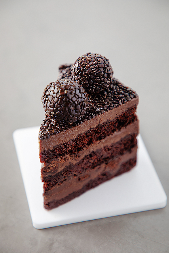 By Kim Confeitaria – bolo brigadeiro by-kim-confeitaria-bolos