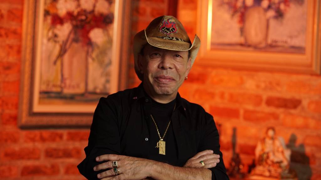 Chrystian anuncia DVD em São Paulo com participação de Renato Teixeira