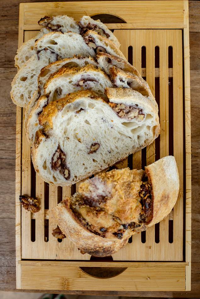 Pão com gorgonzola e nozes: versão incrementada