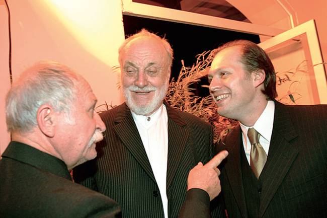 Roberto Minczuk ao lado do maestro Kurt Mansur e do pai José Minczuk
