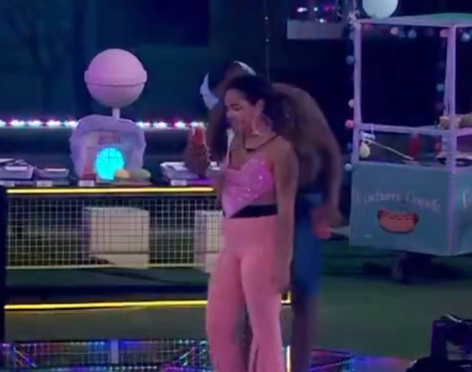 BBB: internautas acusam Davi de assédio após atitudes durante festa