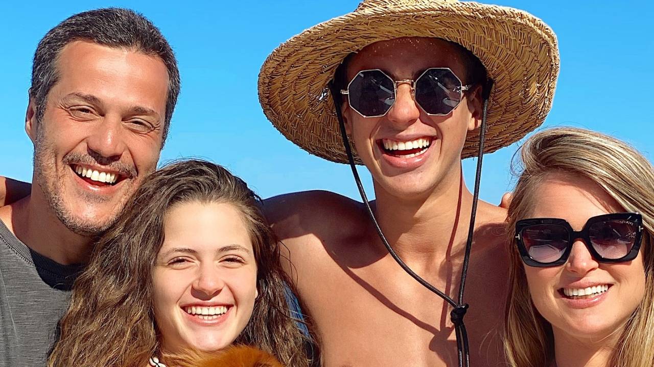 Julio Cesar e Susana Werner com os filhos Giulia e Cauet