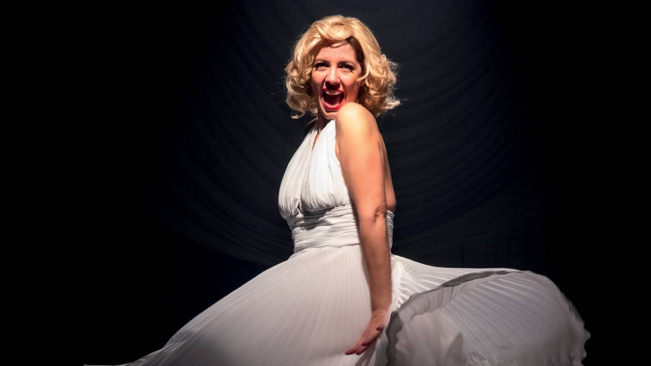 marilyn-por-tras-do-espelho