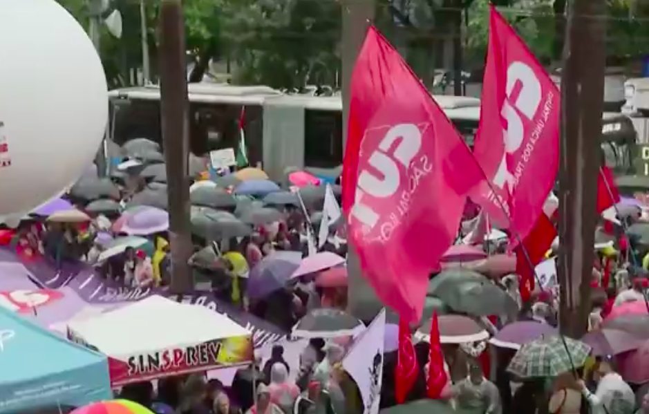 Ato pela democracia lembra 60 anos do golpe militar