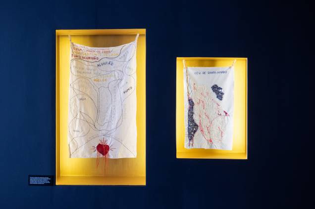 Bordados feitos à mão por Bethânia durante a pandemia: destaques da exposição, podem ser vistos no 1º piso
