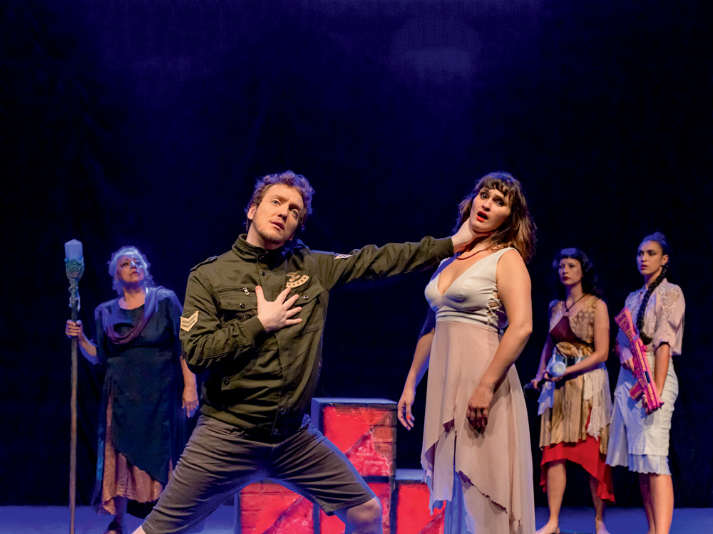 Guerra de Troia em dois espetáculos