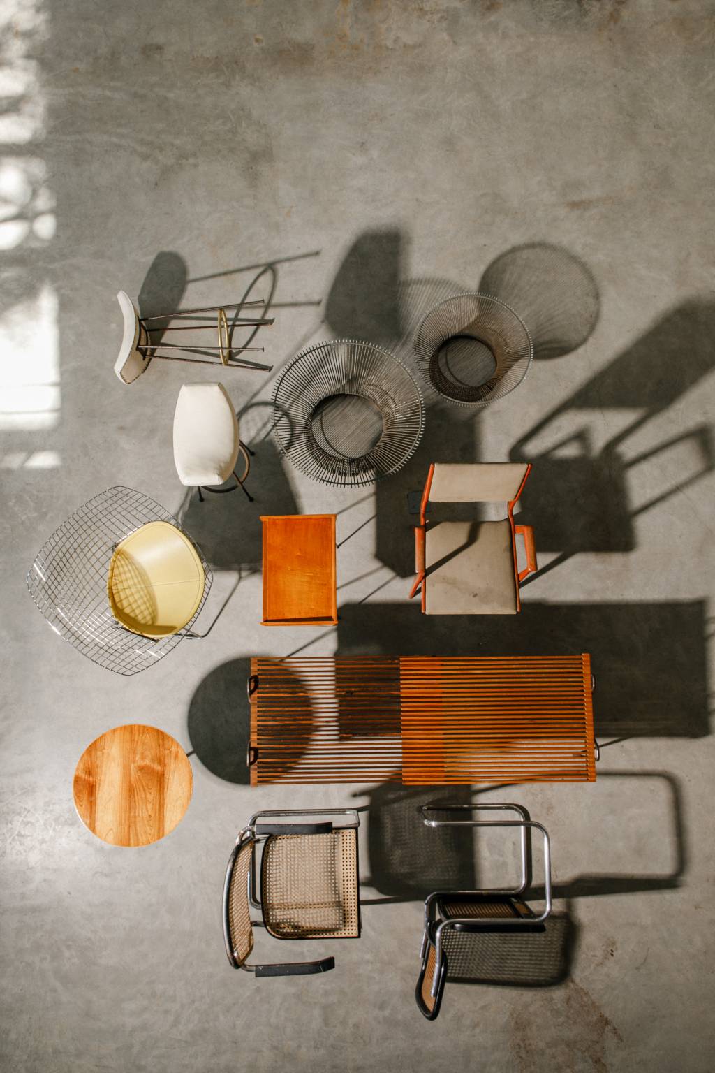 Galeria Teo expõe peças icônicas do design brasileiro em homenagem à Forma