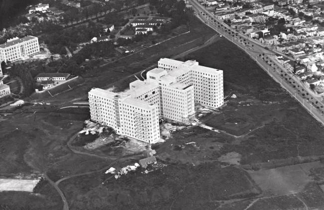 Hospital das Clínicas Vista aérea do Instituto Central em 1944