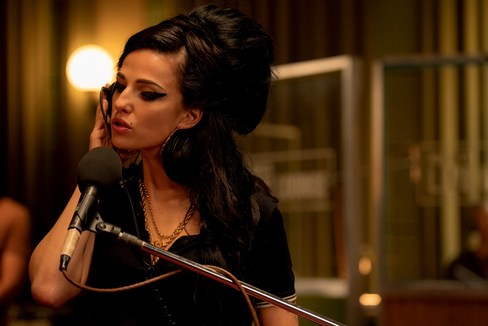 Marisa Abela interpreta Amy Winehouse em nova cinebiografia