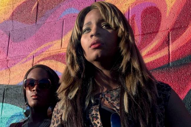 FILME SEAN BAKER 2 Tangerina Crédito Divulgação.jpg Cena de 'Tangerina'