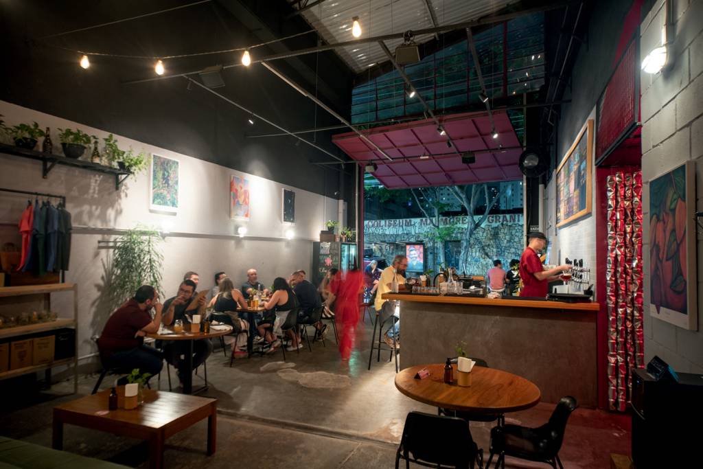 Trilha Cervejaria faz festa com chopes de convidados e prepara nova unidade