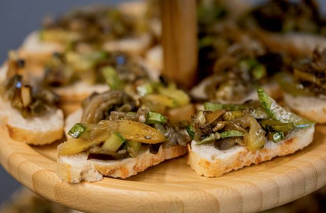 Comidinhas oferecidas pelo bufê Easy Food Comidinhas oferecidas pelo bufê Easy Food