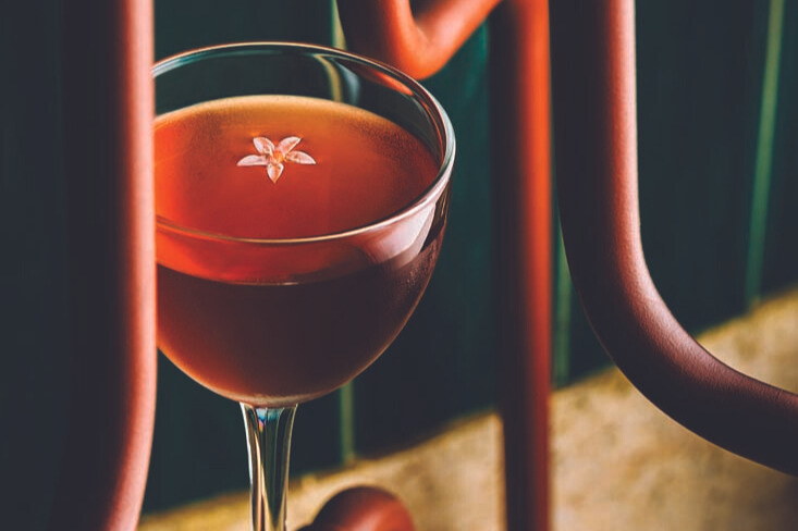 Trinca Bar & Vermuteria lança carta de coquetéis inspirada no cotidiano