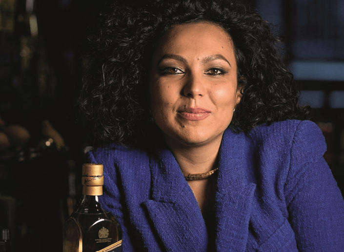 Bartender do Happiness Forgets, de Londres, comanda noite no Bar dos Arcos