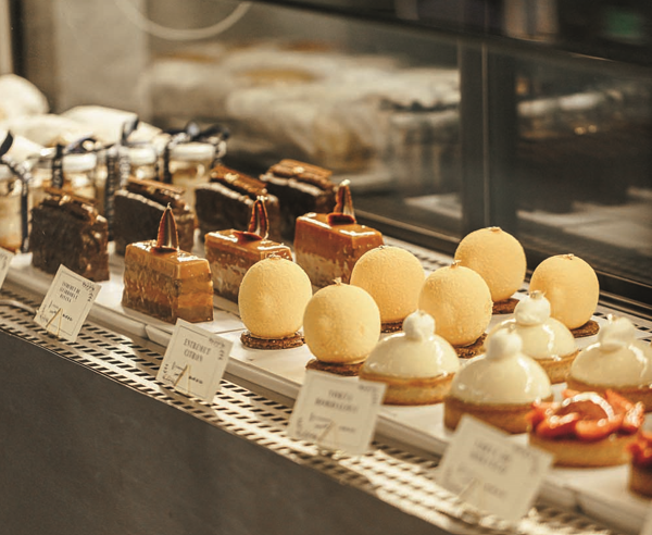 Le Cordon Bleu Café tem espaço com biblioteca de Nina Horta