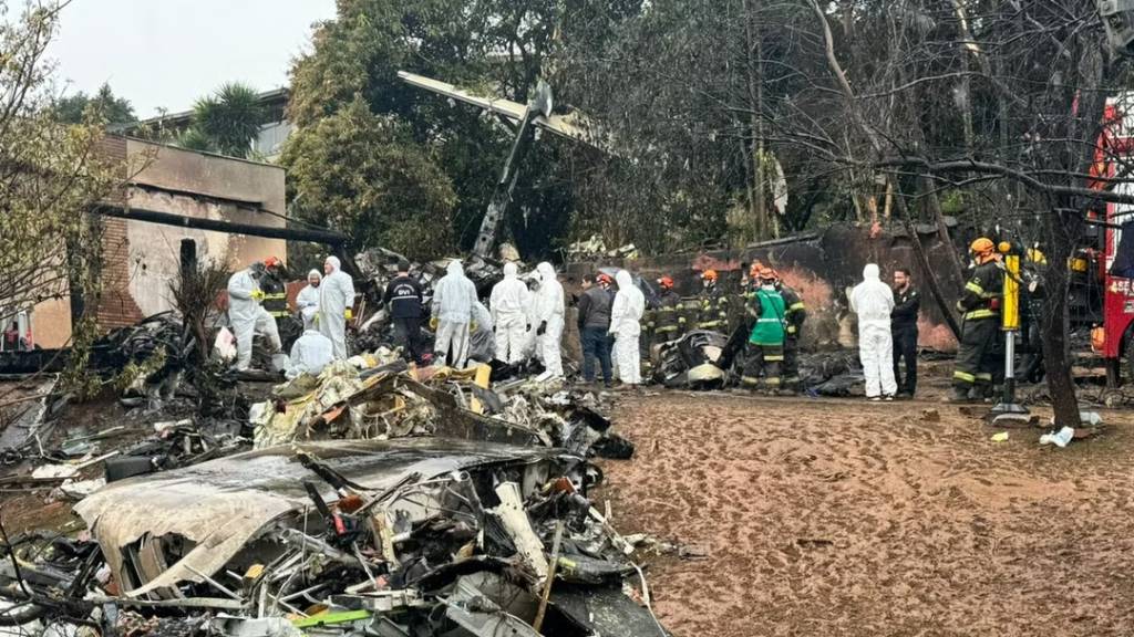 vinhedo Destroços de avião que caiu em Vinhedo