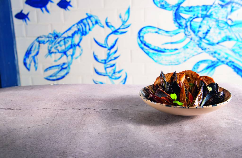 Azur do Mar, no Mercado de Pinheiros, é o melhor restaurante bom e barato