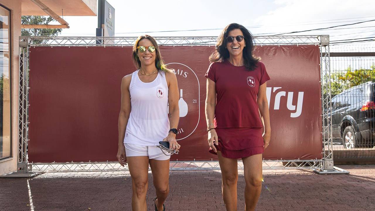 Camila De Vivo Queiroz e a arquiteta Camila Giusti Aun
