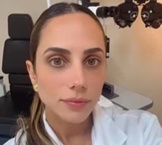 A médica Aline Souza, em vídeo