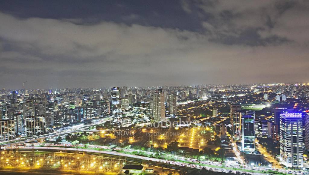Vista do triplex da apresentadora Luciana Gimenez