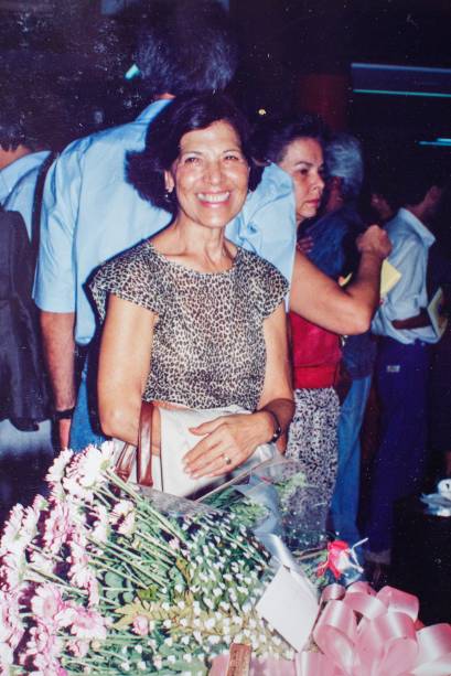 Sentimento de alívio de Eunice, por batalha vencida. Mãe ensinou filhos a sorrirem Sentimento de alívio de Eunice, por batalha vencida. Mãe ensinou filhos a sorrirem