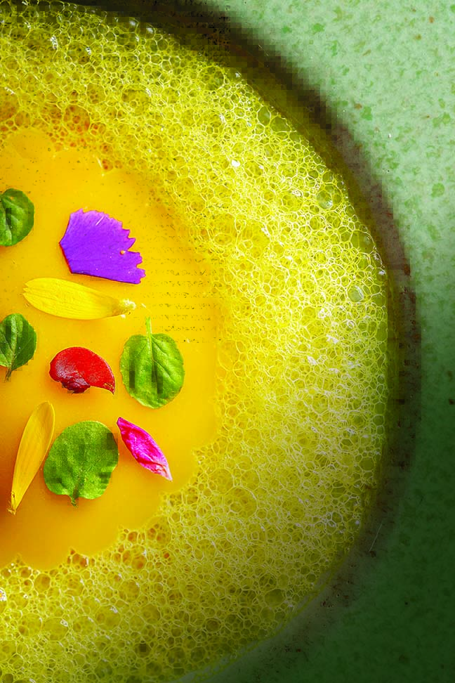 ORIGEM_Carabineiro + cenoura + laranja + espuma de açafrão 06_Credito-Leonardo-Freire Origem-fera-palace