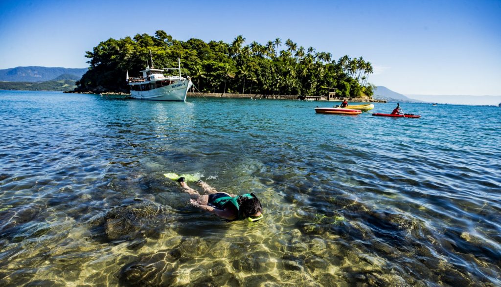 Dicas e destinos para viajar e planejar as férias de verão