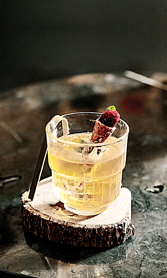 Oculto: carta de drinques como o gaudí Oculto: carta de drinques como o gaudí