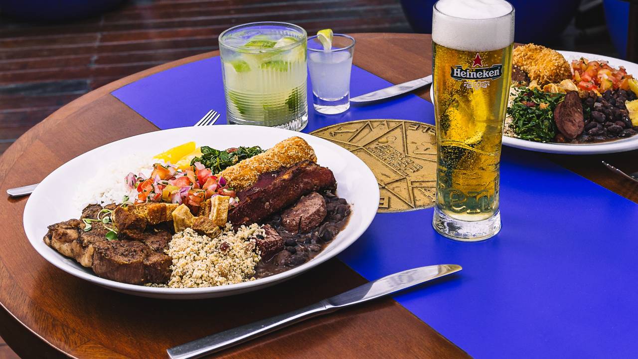 Blue Note serve feijoada aos sábados em sua varanda