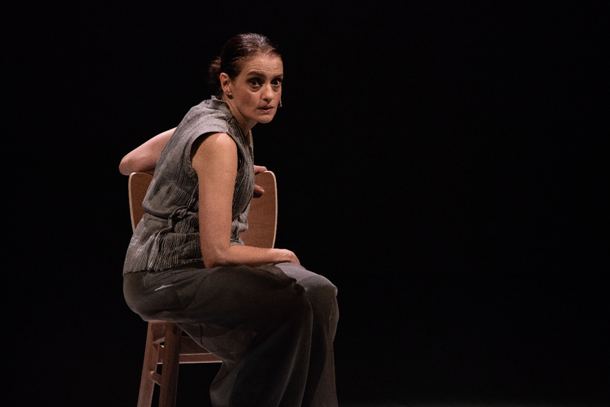 Denise Fraga em "Eu de você", em cartaz em São Paulo