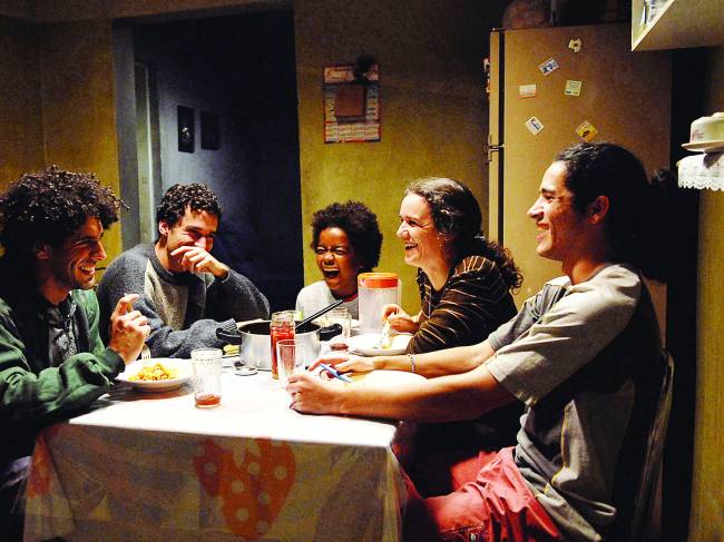 FILME 4 Linha de Passe Crédito Divulgação.png 'Linha de Passe': família na periferia da Zona Leste
