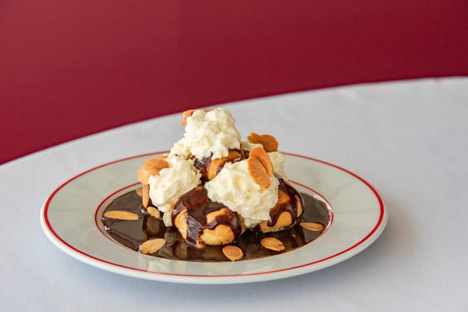 L'Entrecôte d'Olivier Rooftop: quarteto de profiteroles