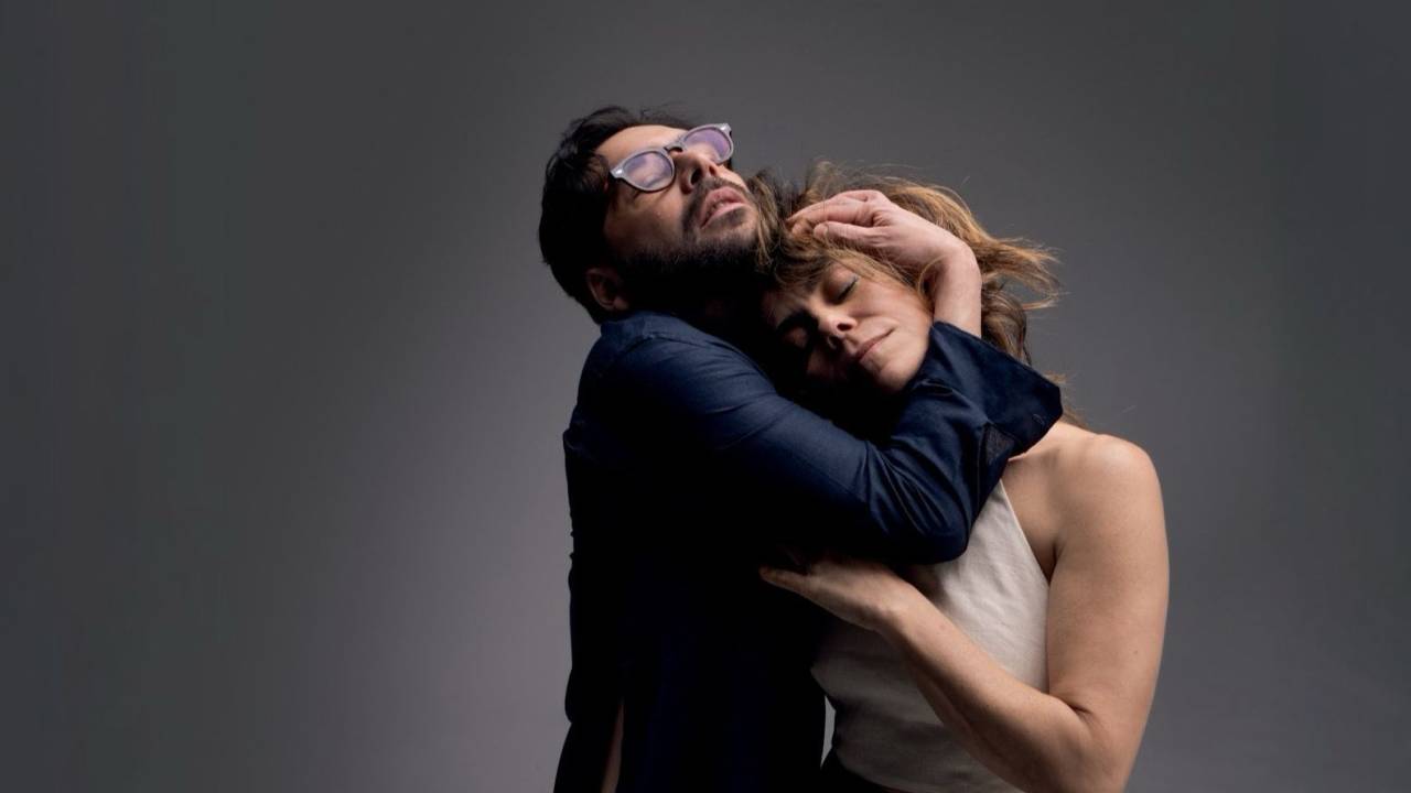 Casal Contemporãneo: Paula e Jiddu contracenando juntos