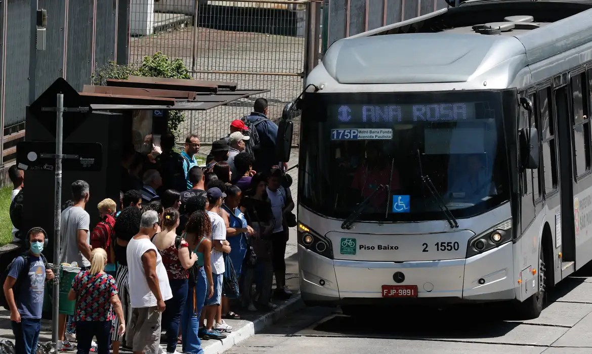 Passagens de ônibus vão aumentar em São Paulo
