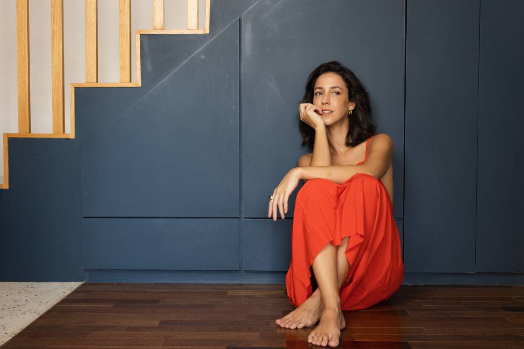CAMILAMARDILA36 Atriz Camila Márdila em seu apartamento, na Pompéia
