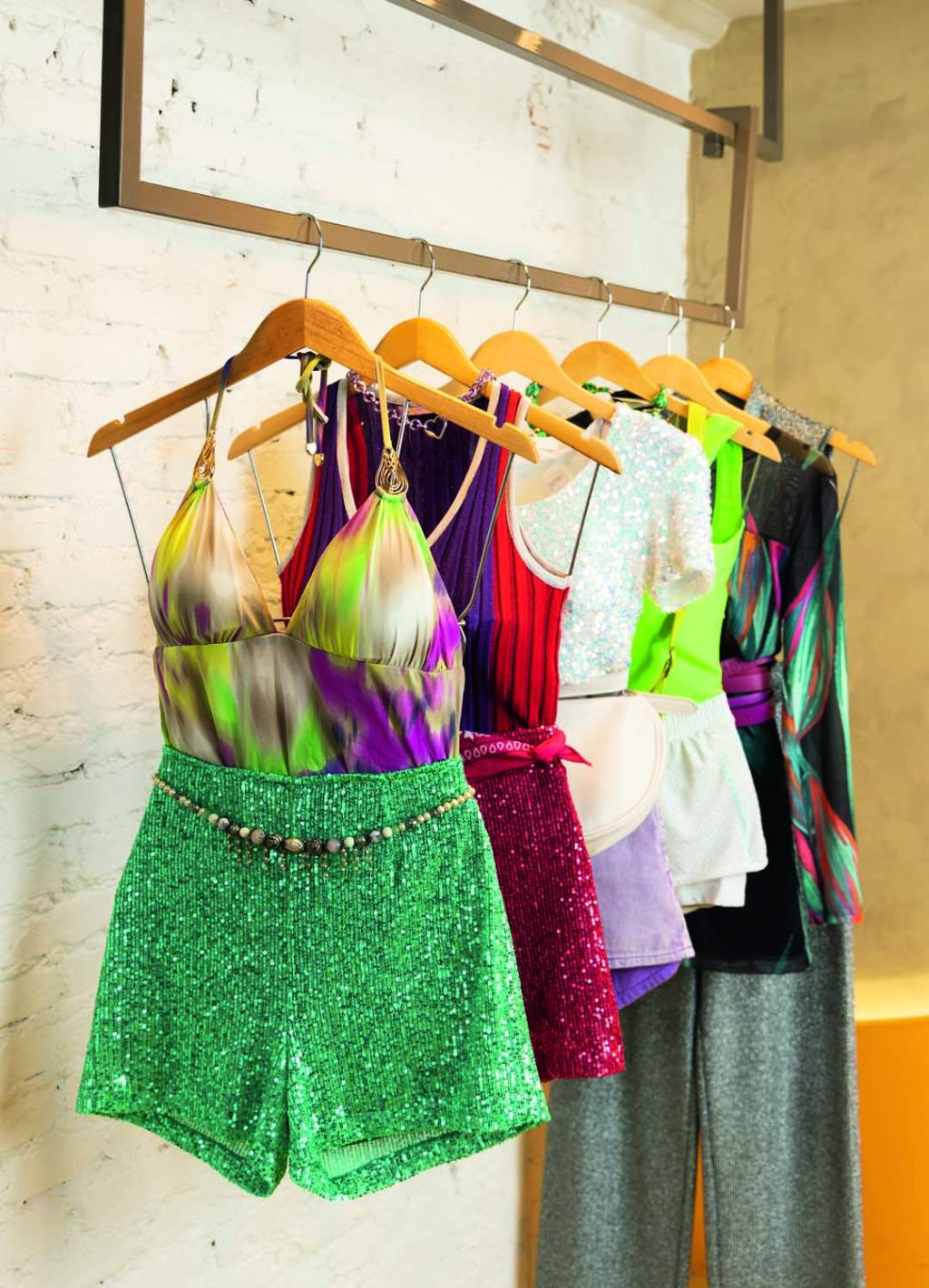 10 dicas para fazer fantasias em casa e arrasar no Carnaval 2025