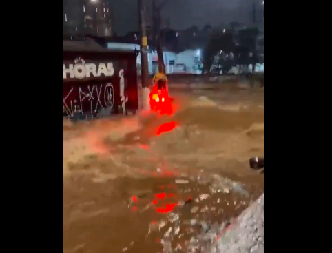 Motorista de aplicativo é encontrada morta em carro após chuva que atingiu SP na terça (18)