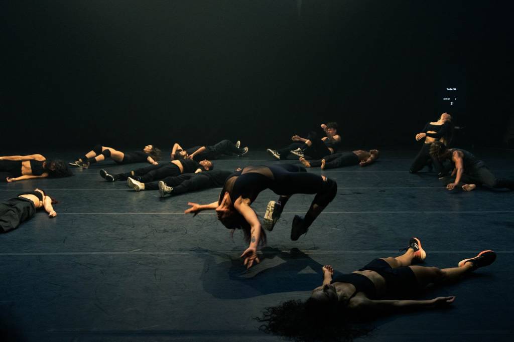 Balé da Cidade investiga dinâmicas urbanas de São Paulo em espetáculo no Theatro Municipal