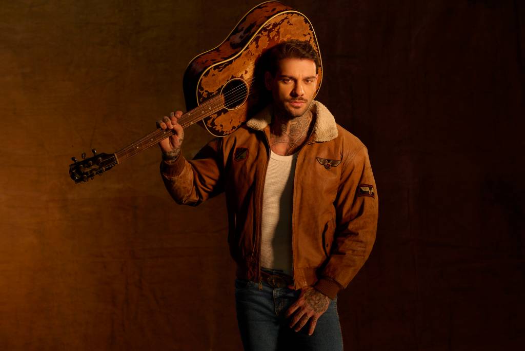 Lucas Lucco volta aos palcos após pausa na carreira