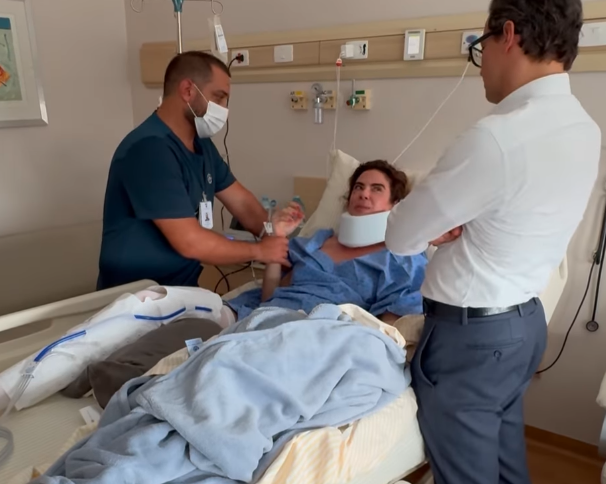 Luciana Gimenez mostra recuperação no hospital após cirurgia na coluna